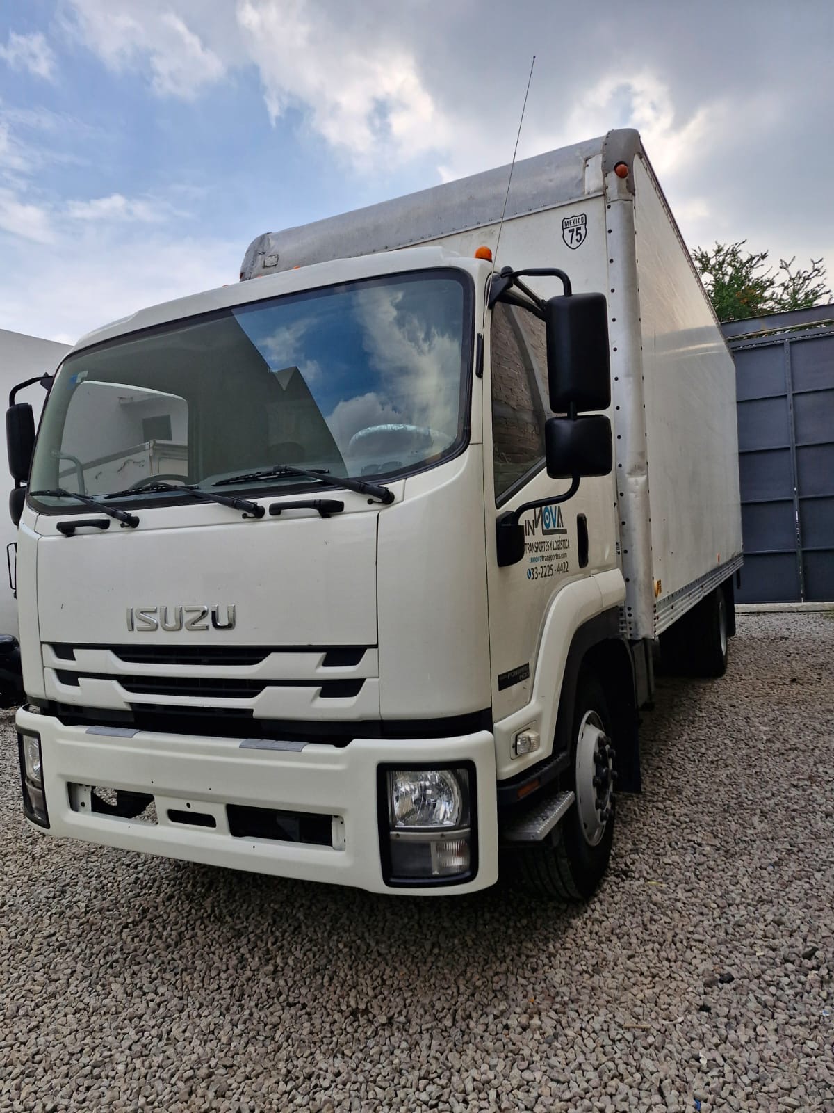 ISUZU FORWARD 1100